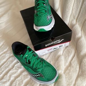 Saucony Boston Kinvara 7 (size 8) New In Box